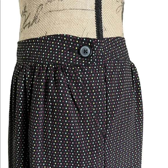 Old Navy Black Fully Lined Mini Skirt Size 4 - Picture 6 of 16